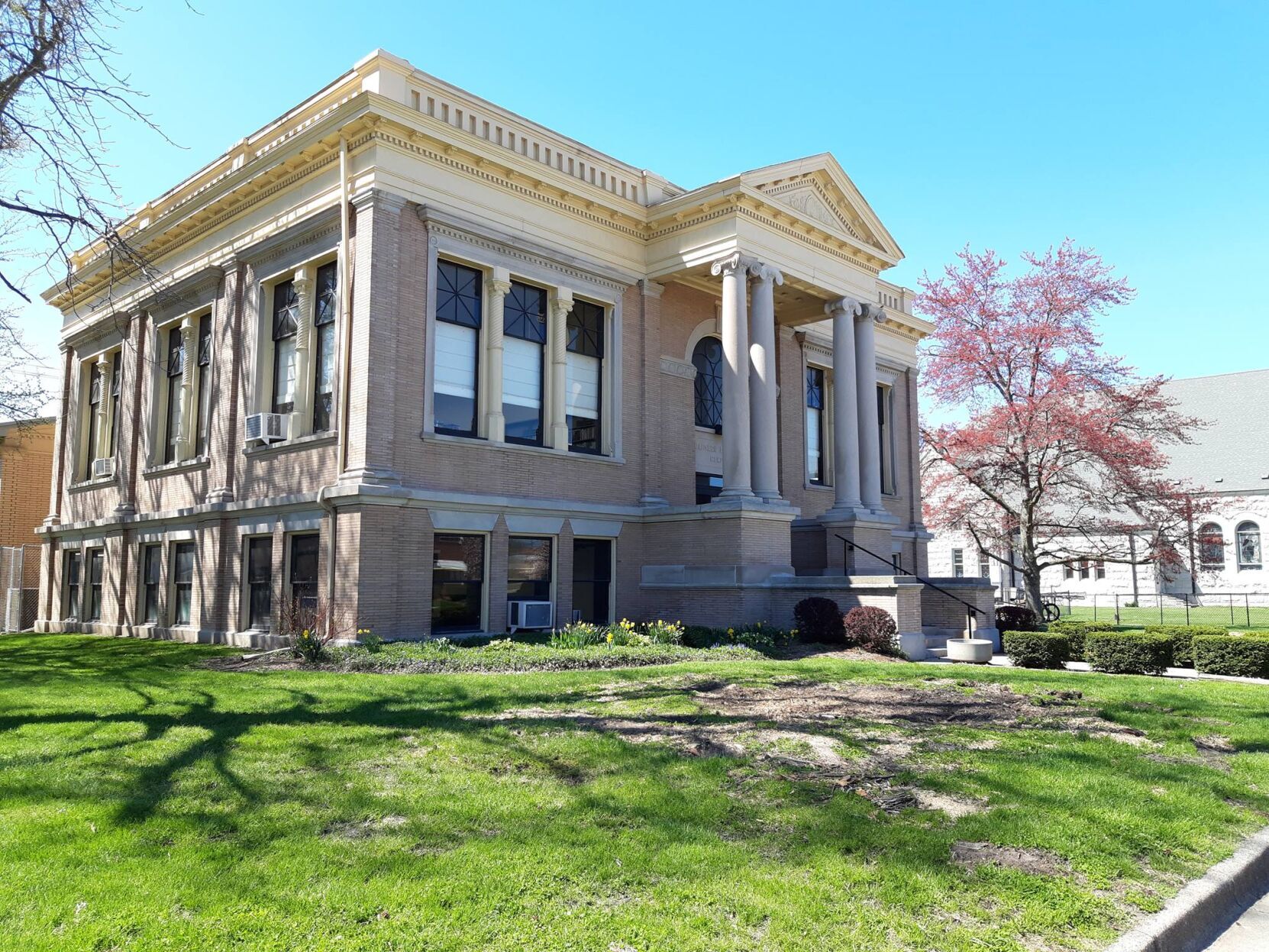 100622-illinois-ParisPL